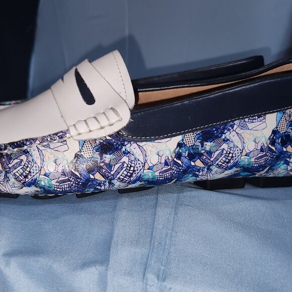 Robert Graham men shoe size 8.5